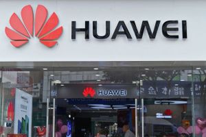 Huawei mai primeşte o lovitură